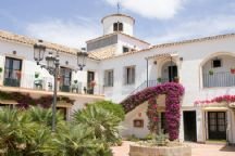 Hi! Pueblo Andaluz Hotel