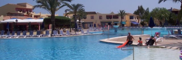 Hi! Bouganvilla Park Aparthotel